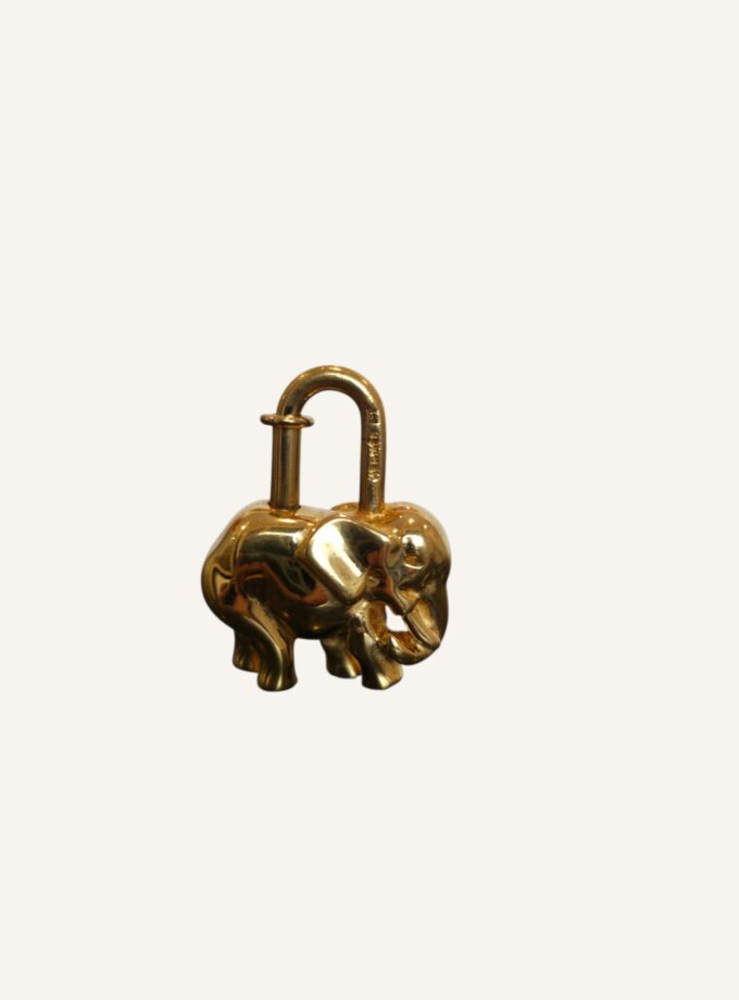 Bijou de Sac Hermès Cadenas Éléphant Doré | TheVintageTraveler