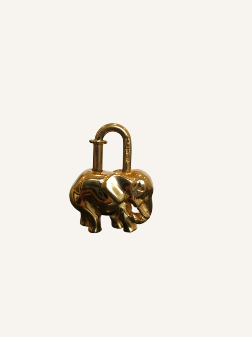 Bijou de Sac Hermès Cadenas Éléphant Doré | TheVintageTraveler