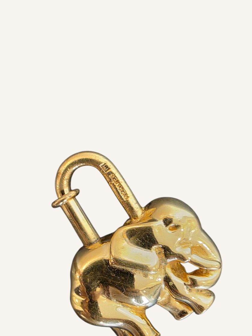 Bijou de Sac Hermès Cadenas Éléphant Doré | TheVintageTraveler