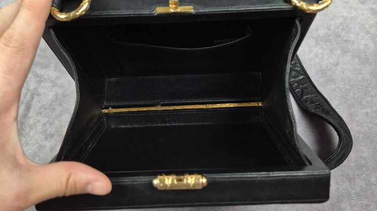 Chanel : Histoire d’Élégance, Sacs Iconiques et Investissement Durable