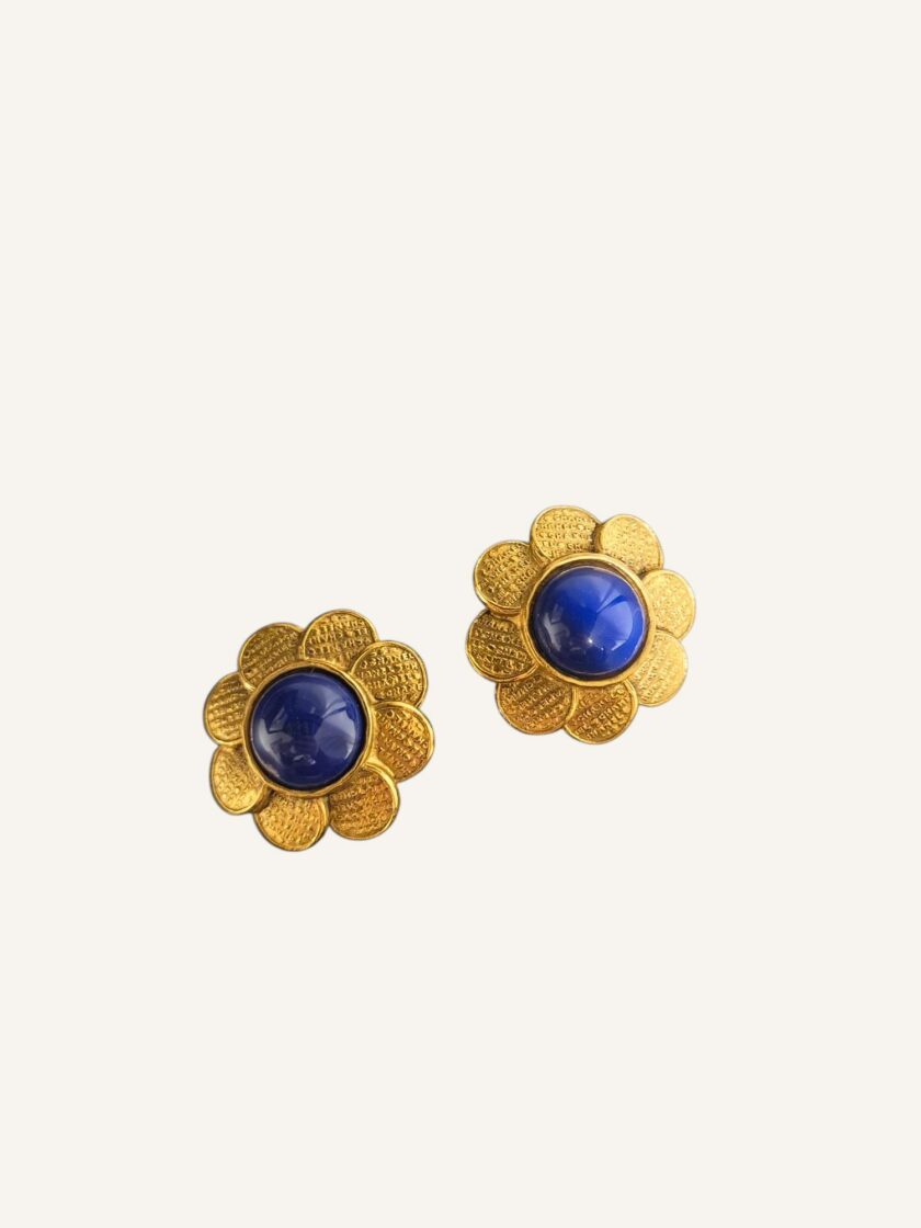 boucles d’oreilles Chanel vintage pétale 2008
