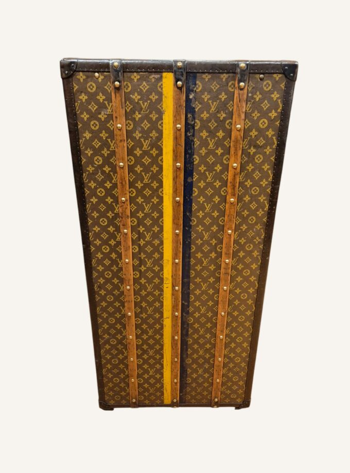 Malle Louis Vuitton penderie