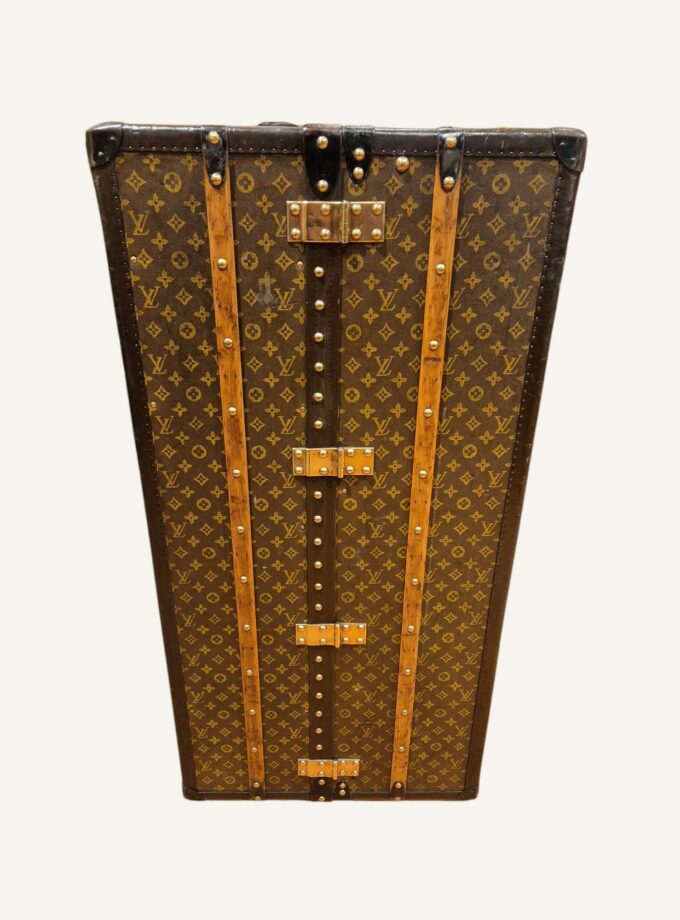 Malle Louis Vuitton penderie