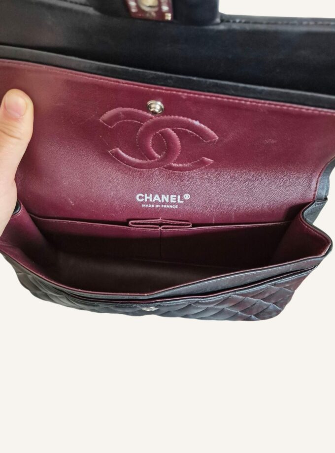 Sac Chanel medium classique finitions argentées