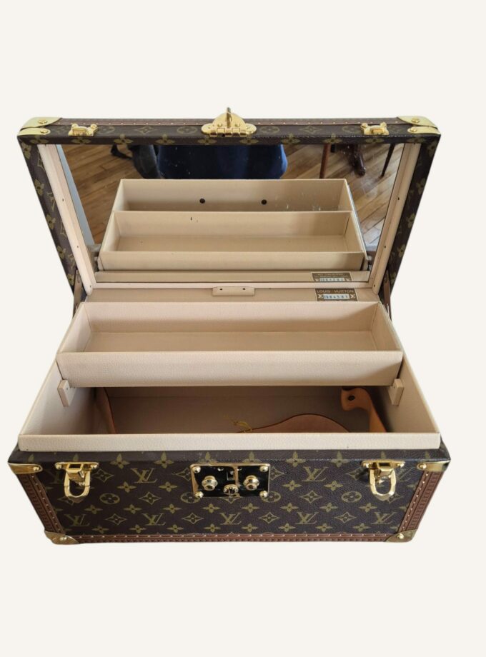 Vanity Louis Vuitton boite à bouteille