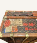 Malle Louis Vuitton penderie / Table basse – Image 10