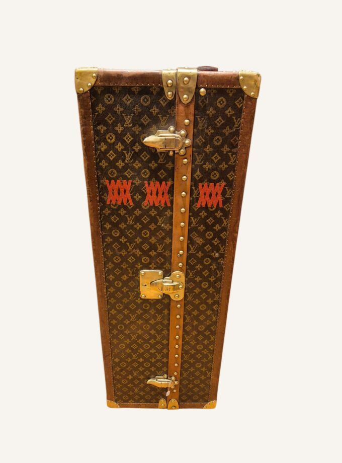 malle Louis Vuitton penderie ancienne petite taille