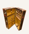 Malle Louis Vuitton penderie / Table basse – Image 5