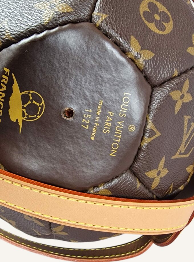 Ballon foot Louis Vuitton 1998