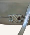 Sac Céline teen triomphe kaki – Image 6