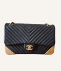 sac Chanel cuir V stitch noir coins dorés
