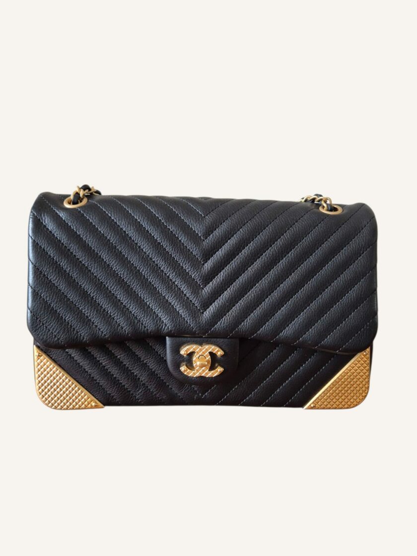 sac Chanel cuir V stitch noir coins dorés