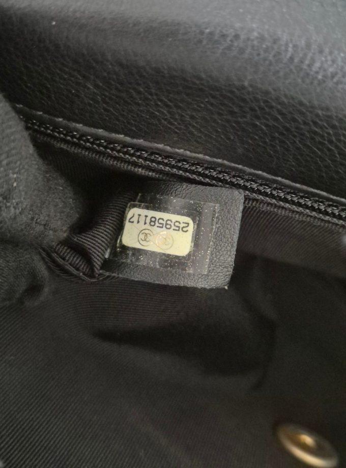 Sac Chanel V stich coins dorés