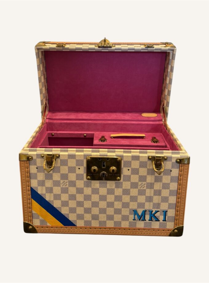 Boite à pharmacie Louis Vuitton commande spéciale