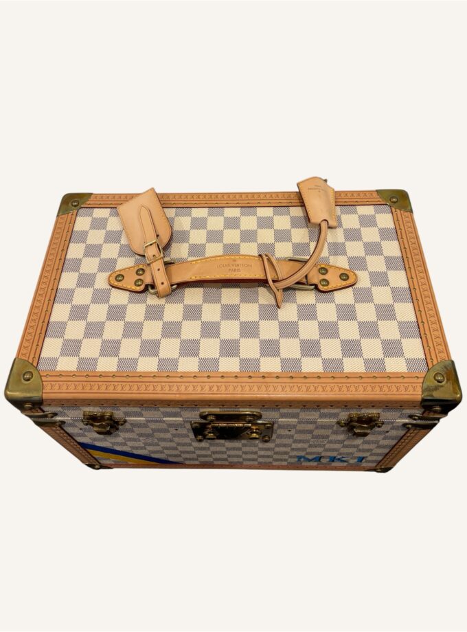 Boite à pharmacie Louis Vuitton commande spéciale