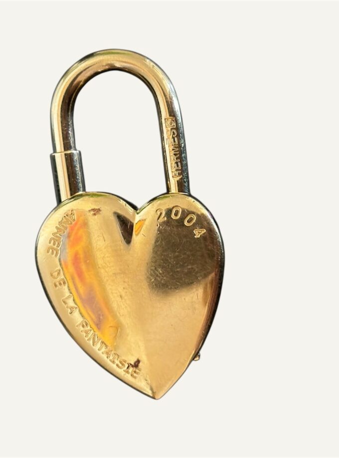 bijou cadenas Hermès cœur doré 2004 Vive l’idée