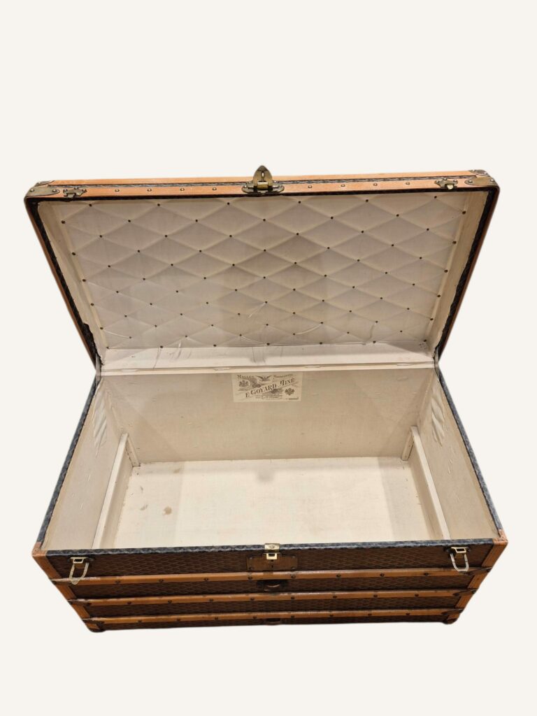 malle goyard paris