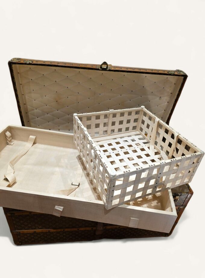 Malle Louis Vuitton Courrier ancienne monogramme