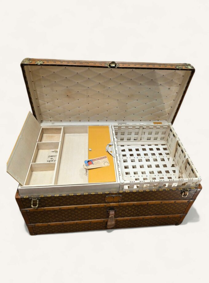 Malle Louis Vuitton Courrier ancienne monogramme