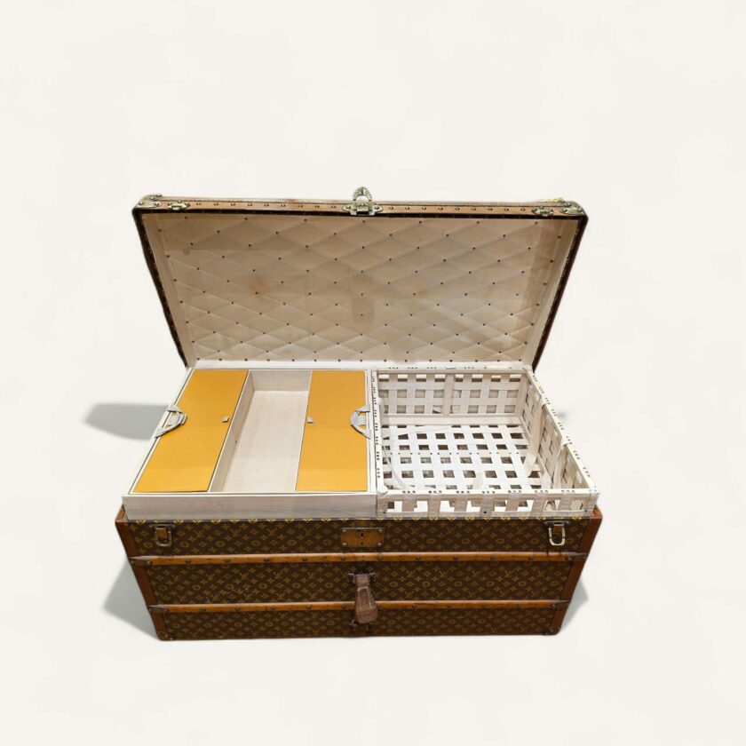 malle Louis Vuitton courrier ancienne vintage 1924