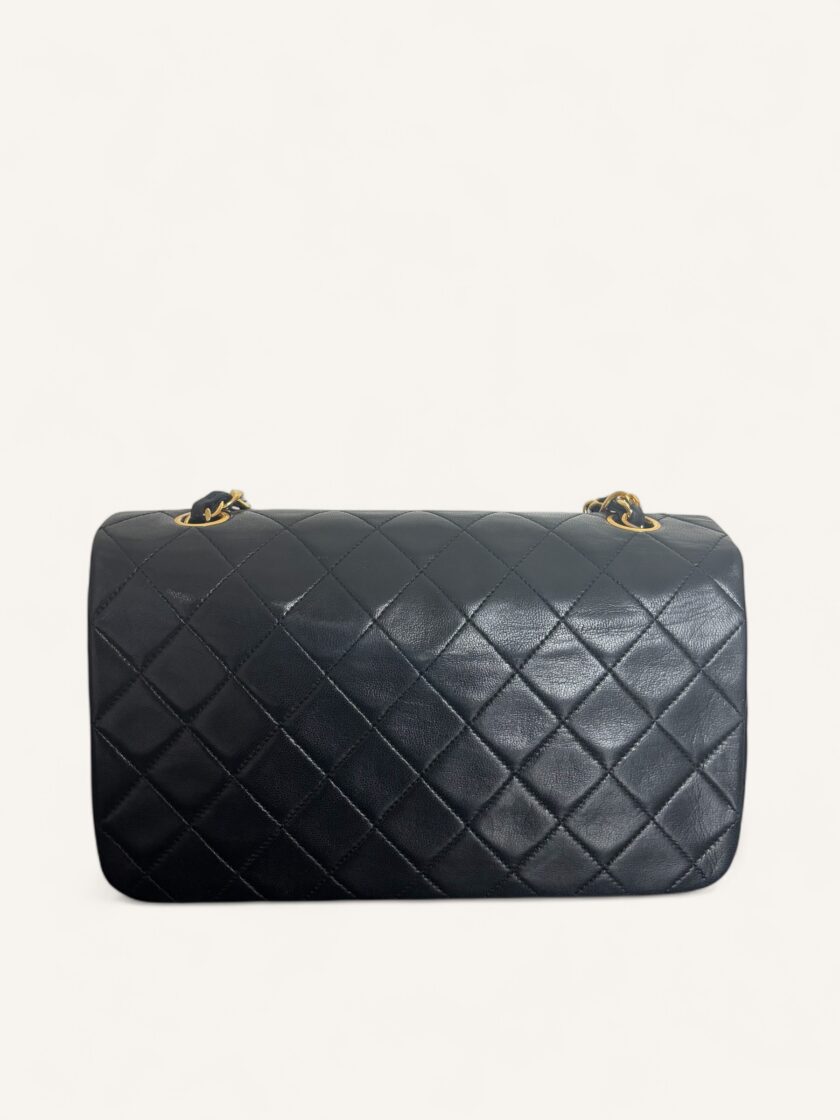 sac Chanel One Single Flap vintage cuir agneau noir or 24k
