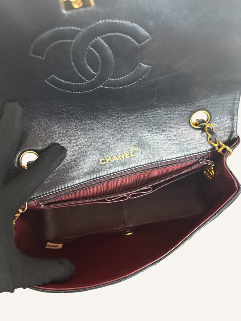 sac Chanel One Single Flap vintage cuir agneau noir or 24k