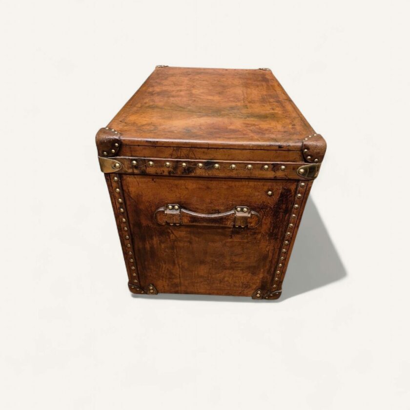 malle Louis Vuitton courrier ancienne tout cuir