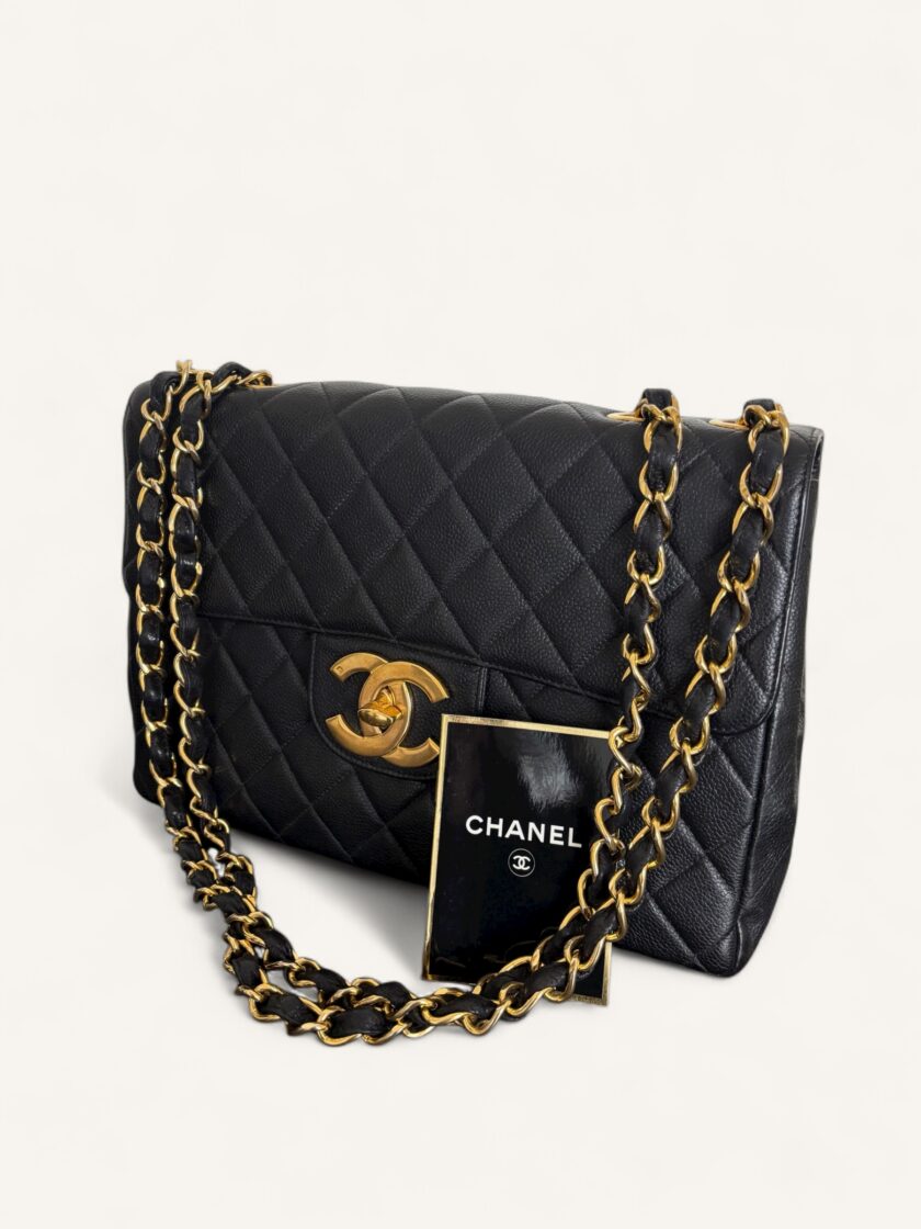 sac Chanel Jumbo vintage cuir caviar noir or 1995
