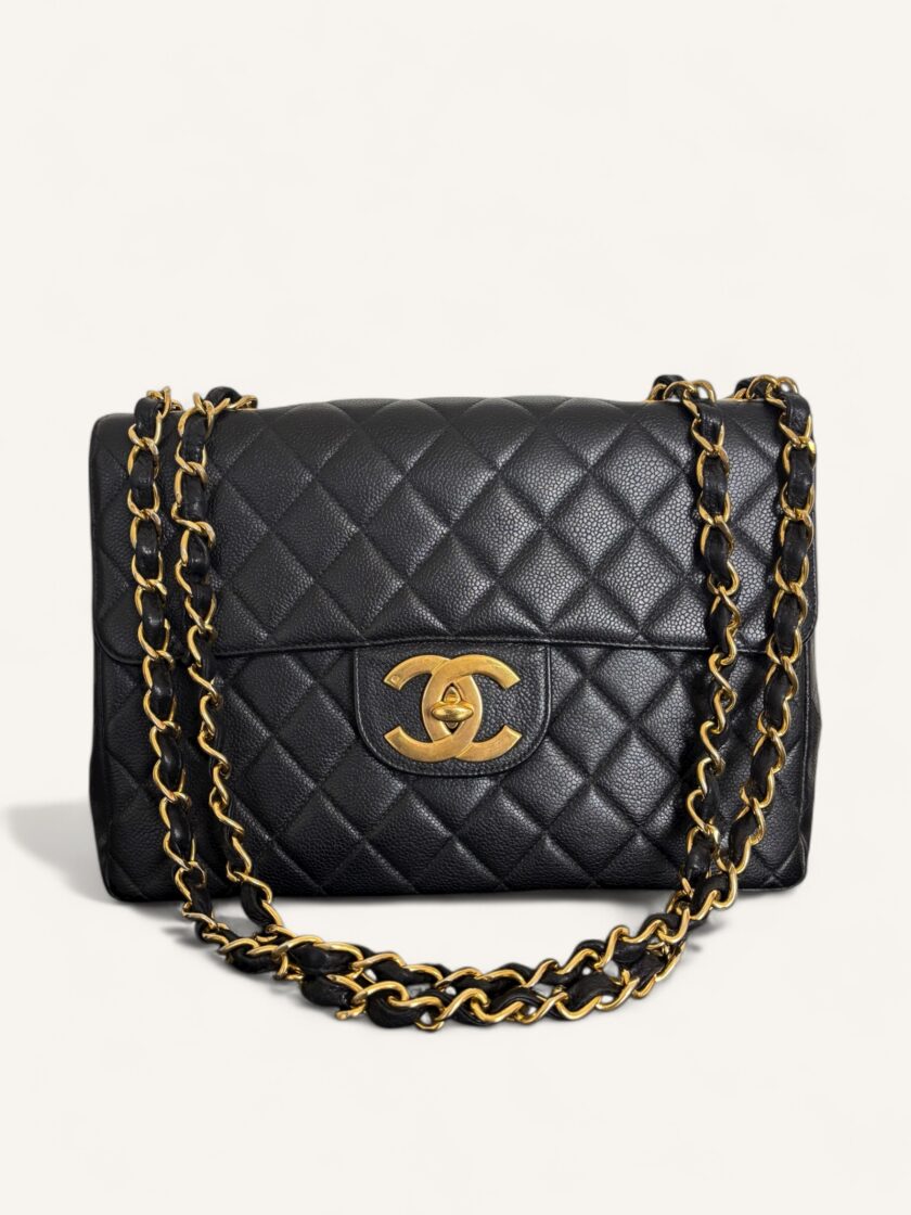 sac Chanel Jumbo vintage cuir caviar noir or 1995