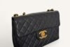 sac Chanel Jumbo vintage cuir caviar noir or 1995 signification vintage Hermès Chanel Louis Vuitton