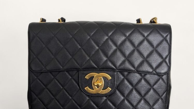Authentification sac Chanel : comment reconnaître un vrai sac Chanel en 2026