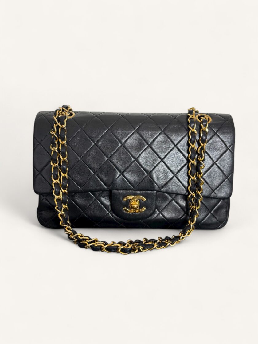 sac Chanel Timeless Classique medium vintage cuir agneau noir or 24k 1991