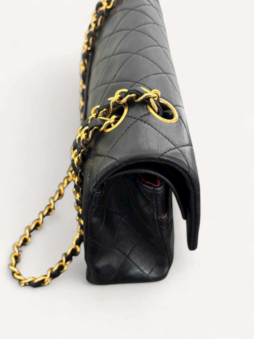 sac Chanel Timeless Classique medium vintage cuir agneau noir or 24k 1991