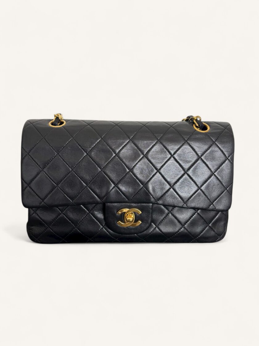 sac Chanel Timeless Classique medium vintage cuir agneau noir or 24k 1991