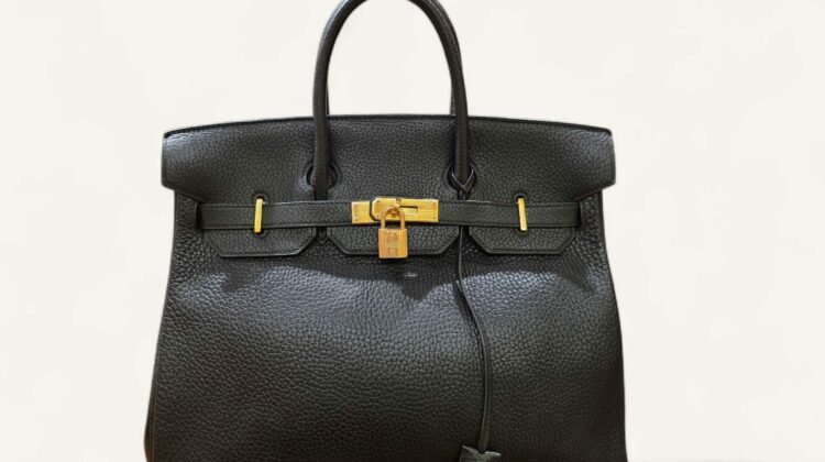 Pourquoi 2025 marque un renouveau historique du marché des sacs Hermès vintage ? Analyse des ventes records et opportunités pour les vendeurs