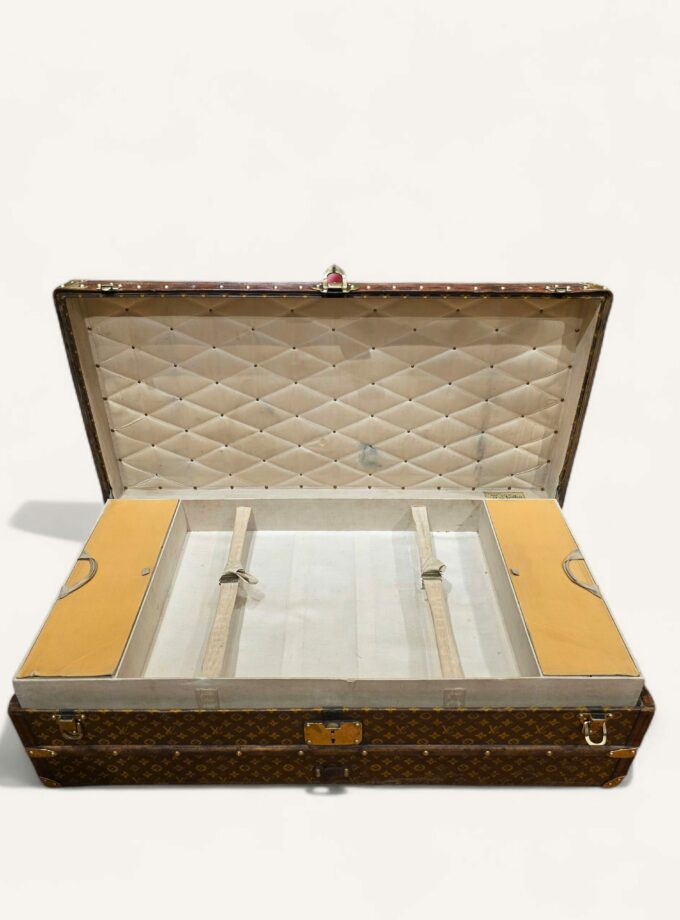 Malle Louis Vuitton cabine vintage 110