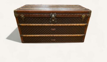 Investir dans une malle Louis Vuitton : opportunité patrimoniale ou simple effet de mode ?