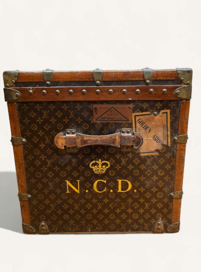 Malle Louis Vuitton ancienne