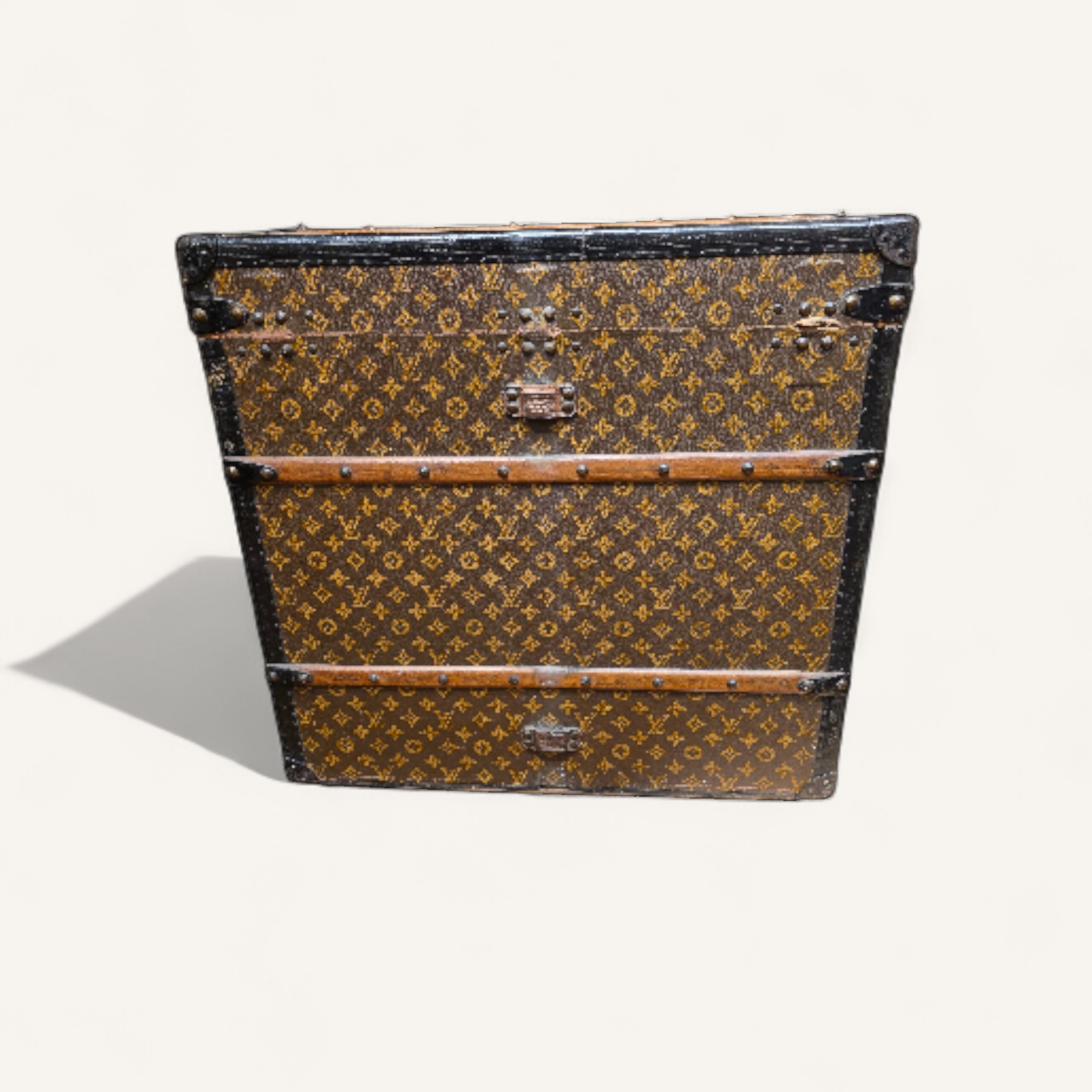 malle Louis Vuitton ancienne toile au pochoir 1 Rue Scribe