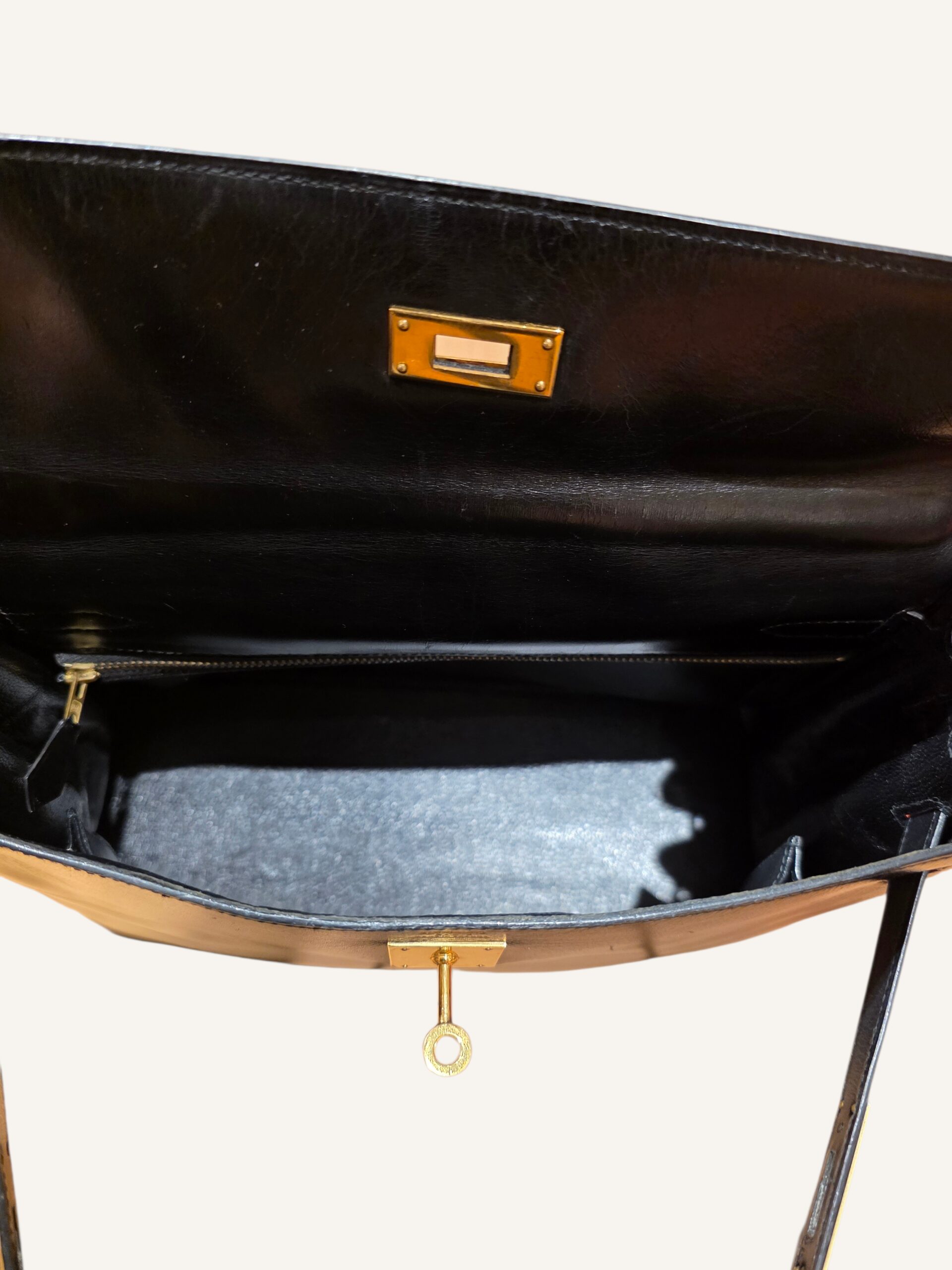 sac Hermès Kelly 32 cuir Box noir 1982