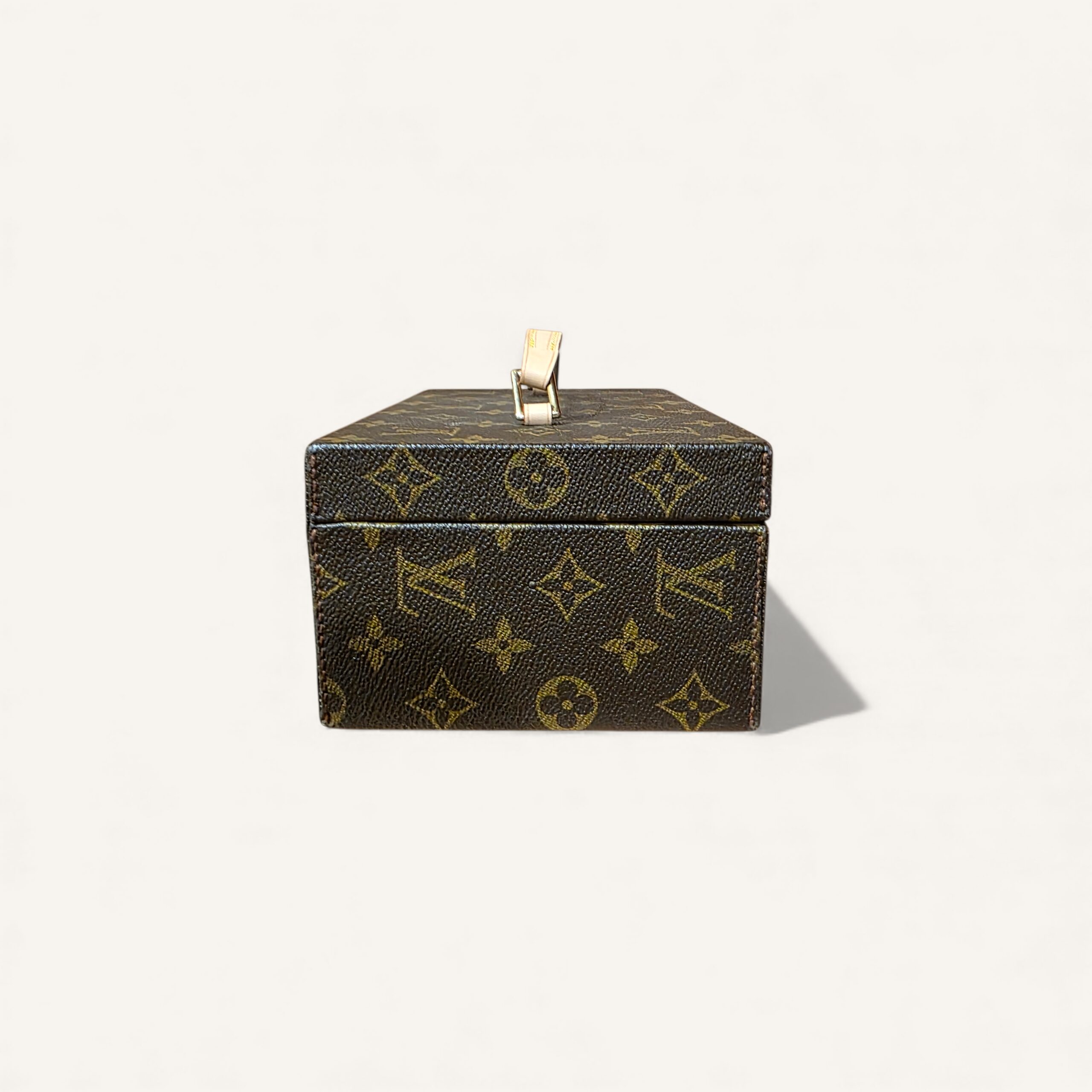 boîte à tout Louis Vuitton monogram