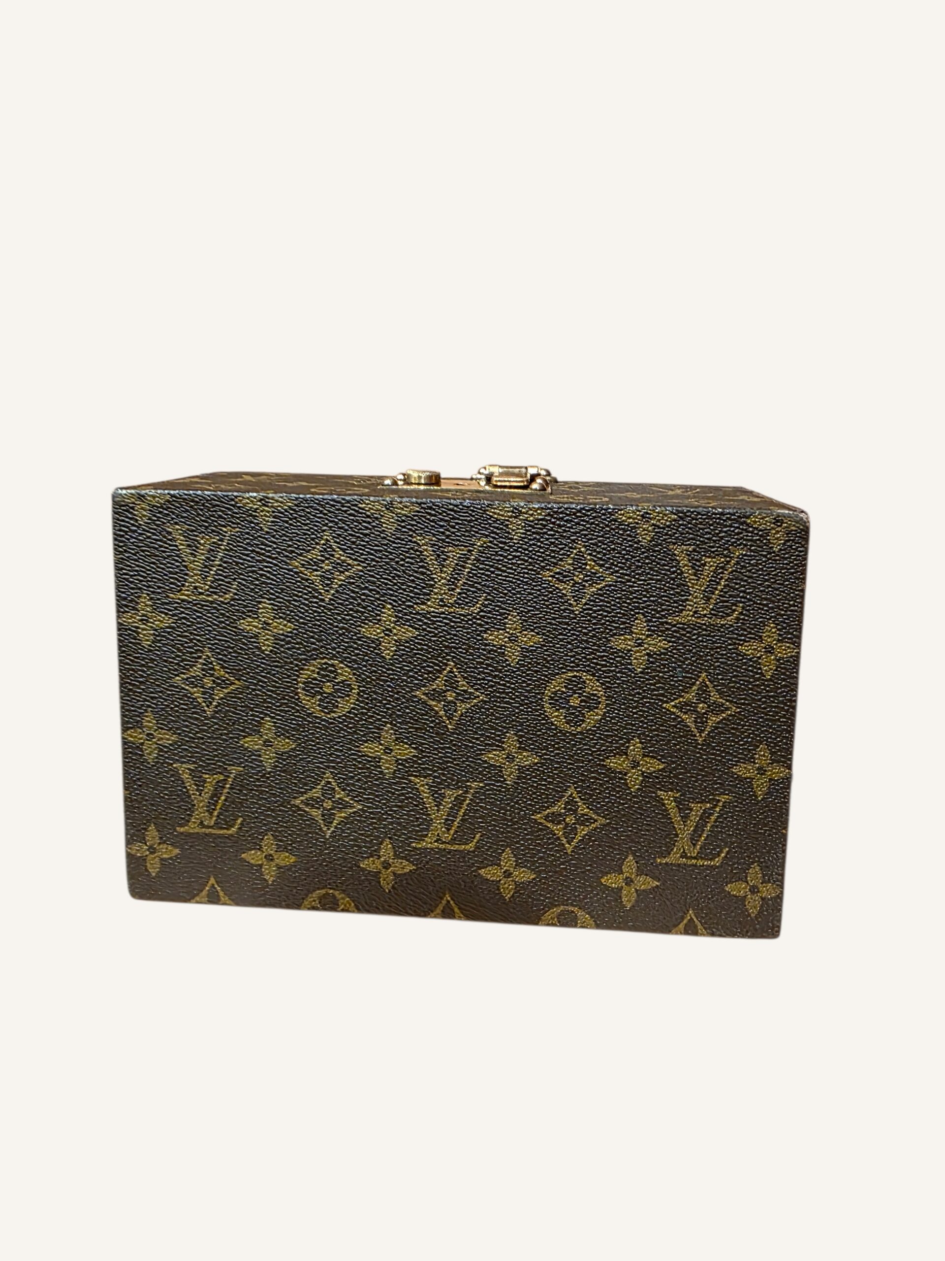 boîte à tout Louis Vuitton monogram