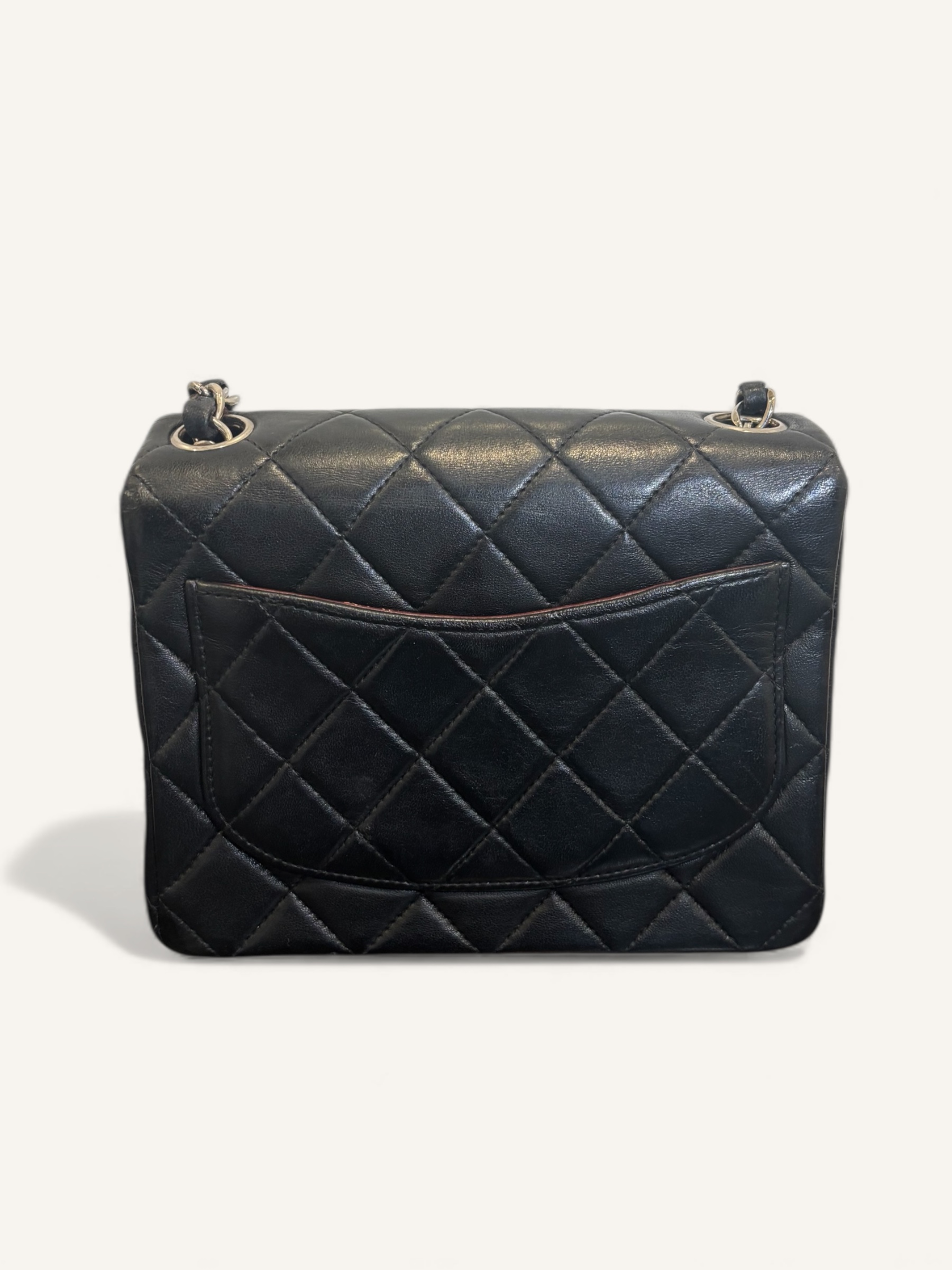 mini sac Chanel vintage noir bandoulière années 2000
