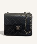 mini sac Chanel vintage noir bandoulière années 2000