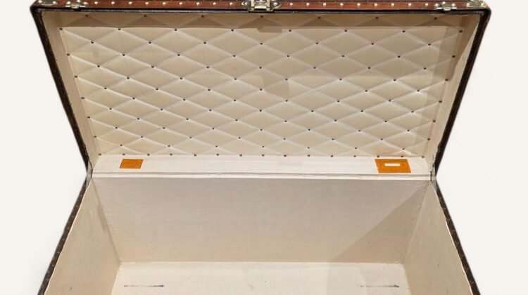 Quelle est la différence entre une malle Louis Vuitton ancienne et moderne ?