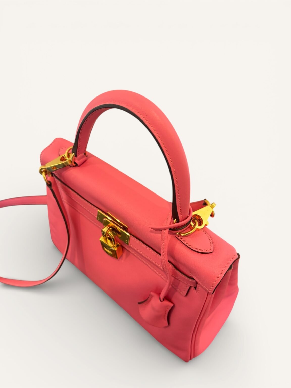 sac Hermès Kelly 25 cuir Swift rose Azalée gold 2017