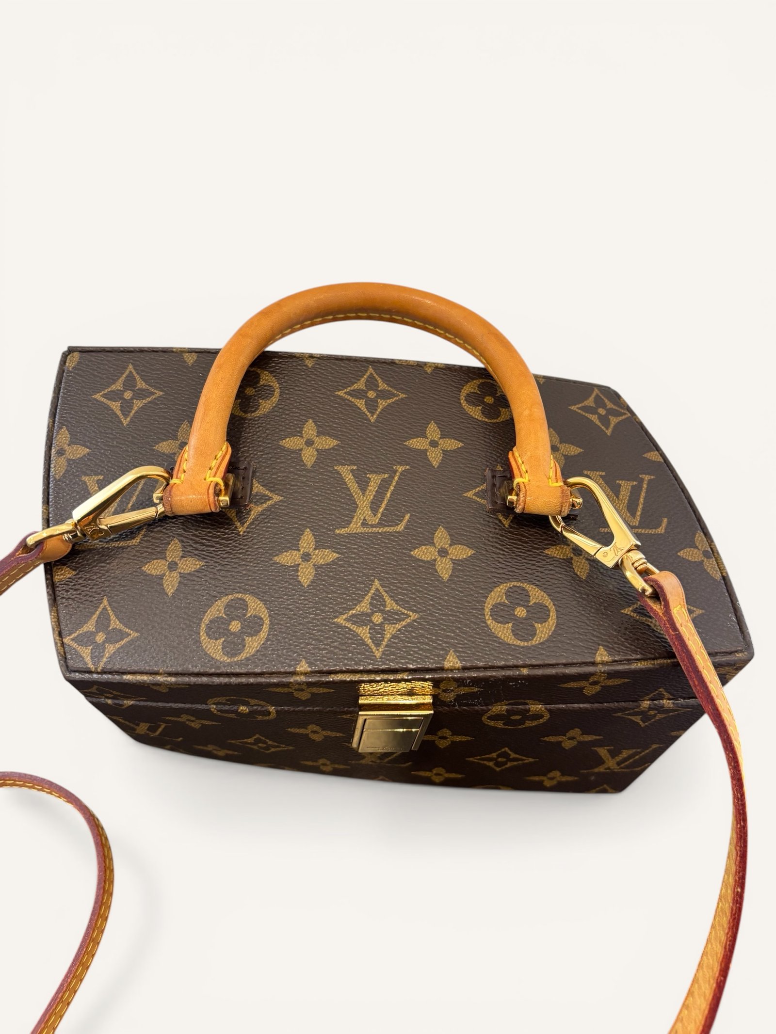 boite Louis Vuitton twisted Frank Gehry 2014