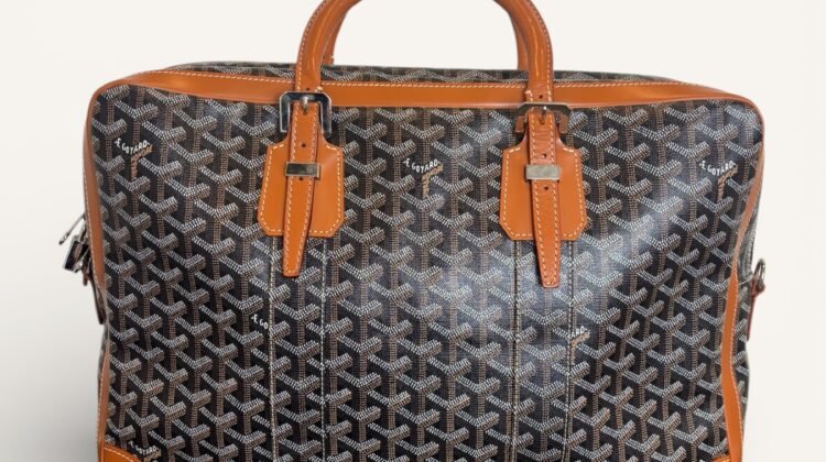 Comment bien stocker ses sacs anciens pour préserver le cuir, les pièces métalliques et la doublure
