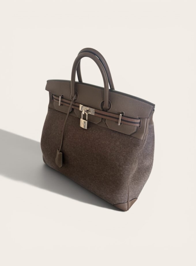 Sac Hermès HAC 40 "Go Team Ebène" Feutrine & Togo