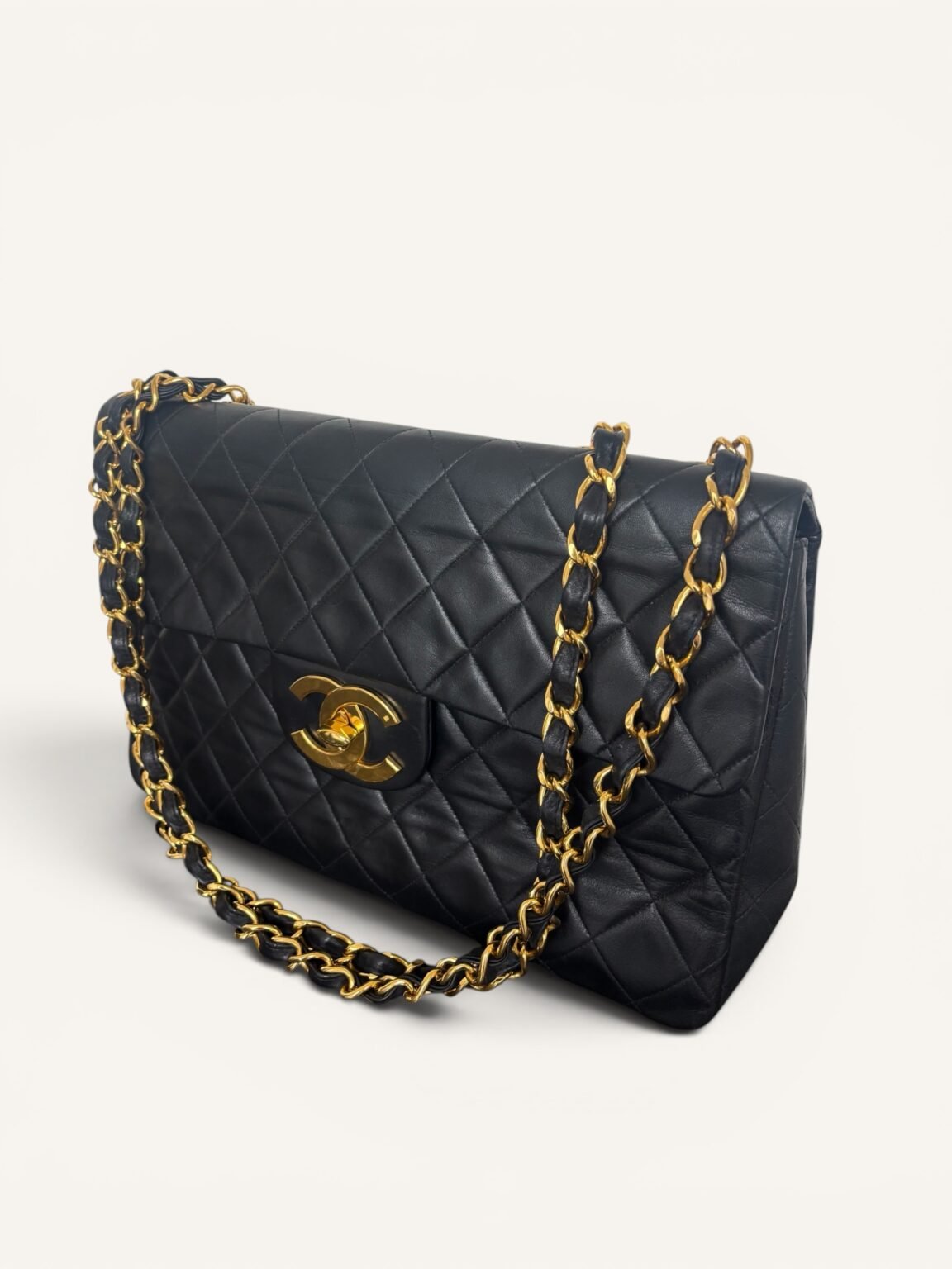 sac Chanel Jumbo vintage cuir agneau 24k 1993 glossaire des termes pour sac de luxe